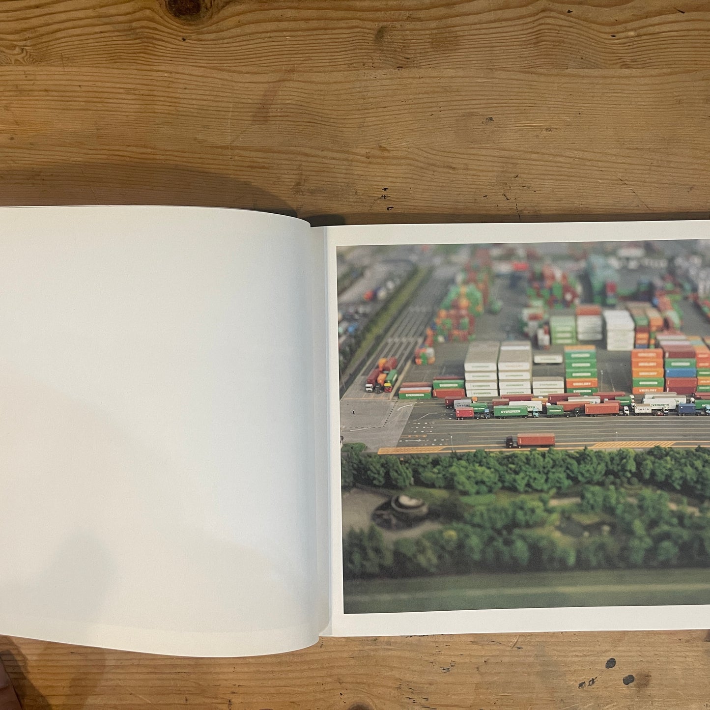 スモールプラネット 本城直季 写真集 / Small Planet: Naoki Honjo Photobook