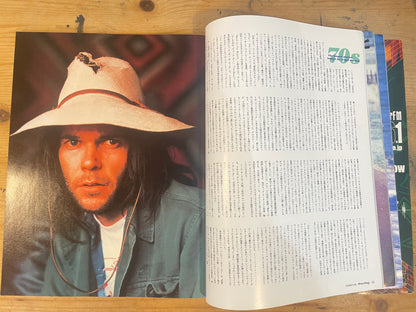 FREE&amp;EASY December 2000 issue Vol.3 No.26 The Light and Shadow of the 70s | Japanese Magazine