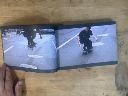 Supreme PLAY DEAD A Video BY WILLIAM STROBECK ART BOOK / Supreme PLAY DEAD Video by William Strobeck Art Book