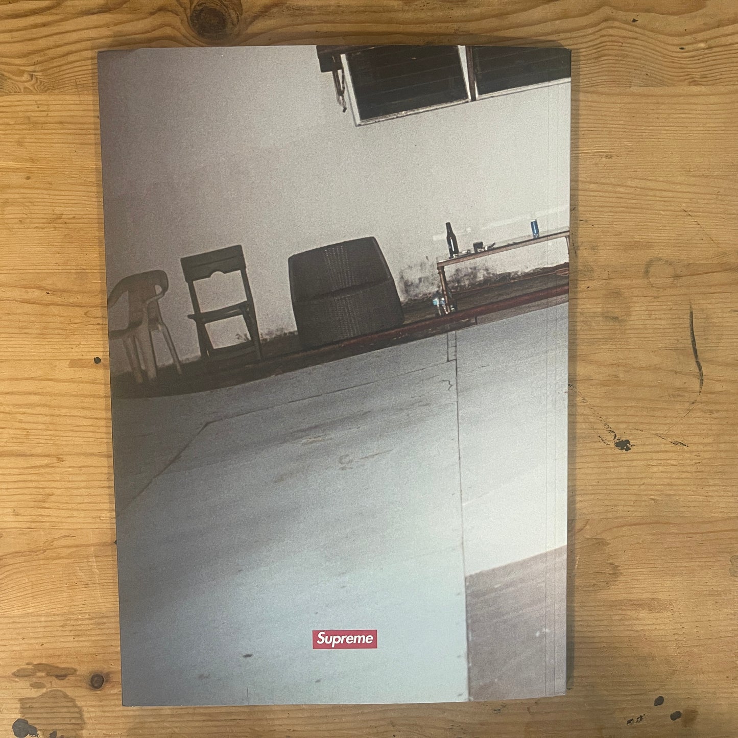 SUN DAMAGE Harmony Korine + Supreme 2021 ART BOOK / SUN DAMAGE by Harmony Korine + Supreme 2021 Art Book