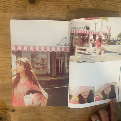 まりやまにあ　西内まりや写真集 / Mariyamania: Mariya Nishiuchi Photo Book