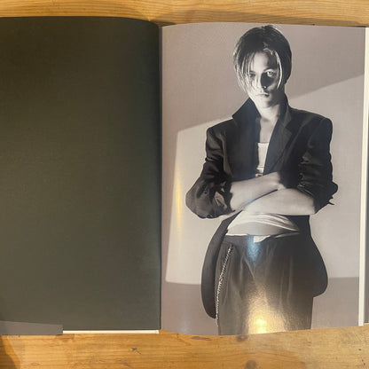 LEO レオナルド・ディカプリオ写真集 / LEO: Leonardo DiCaprio Photobook