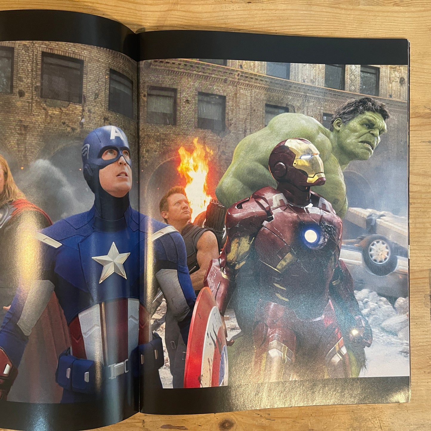 映画 AVENGERS パンフレット / The Avengers Movie Pamphlet